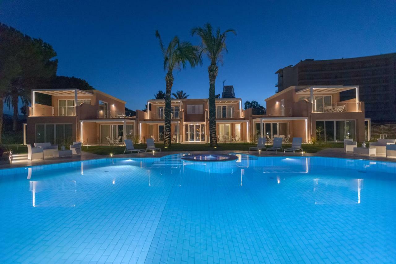 Residence Delfino, Portorosa Фурнари Екстериор снимка