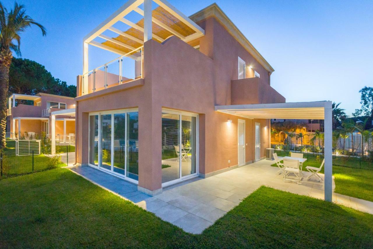 Residence Delfino, Portorosa Фурнари Екстериор снимка
