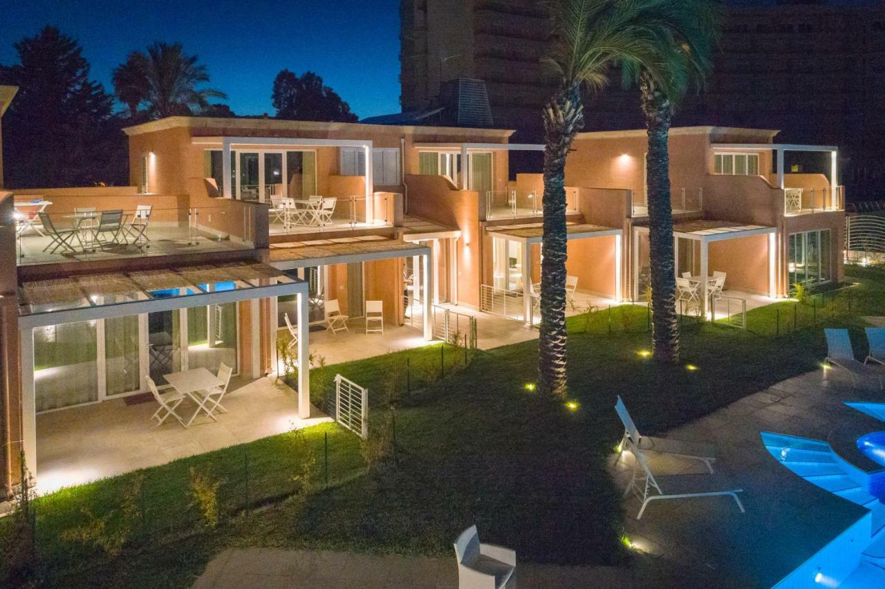 Residence Delfino, Portorosa Фурнари Екстериор снимка