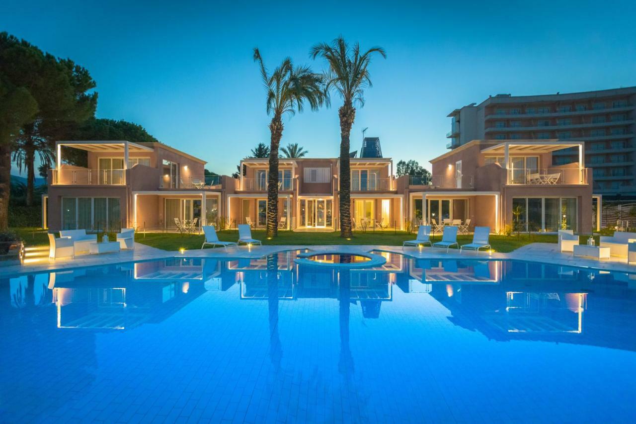 Residence Delfino, Portorosa Фурнари Екстериор снимка
