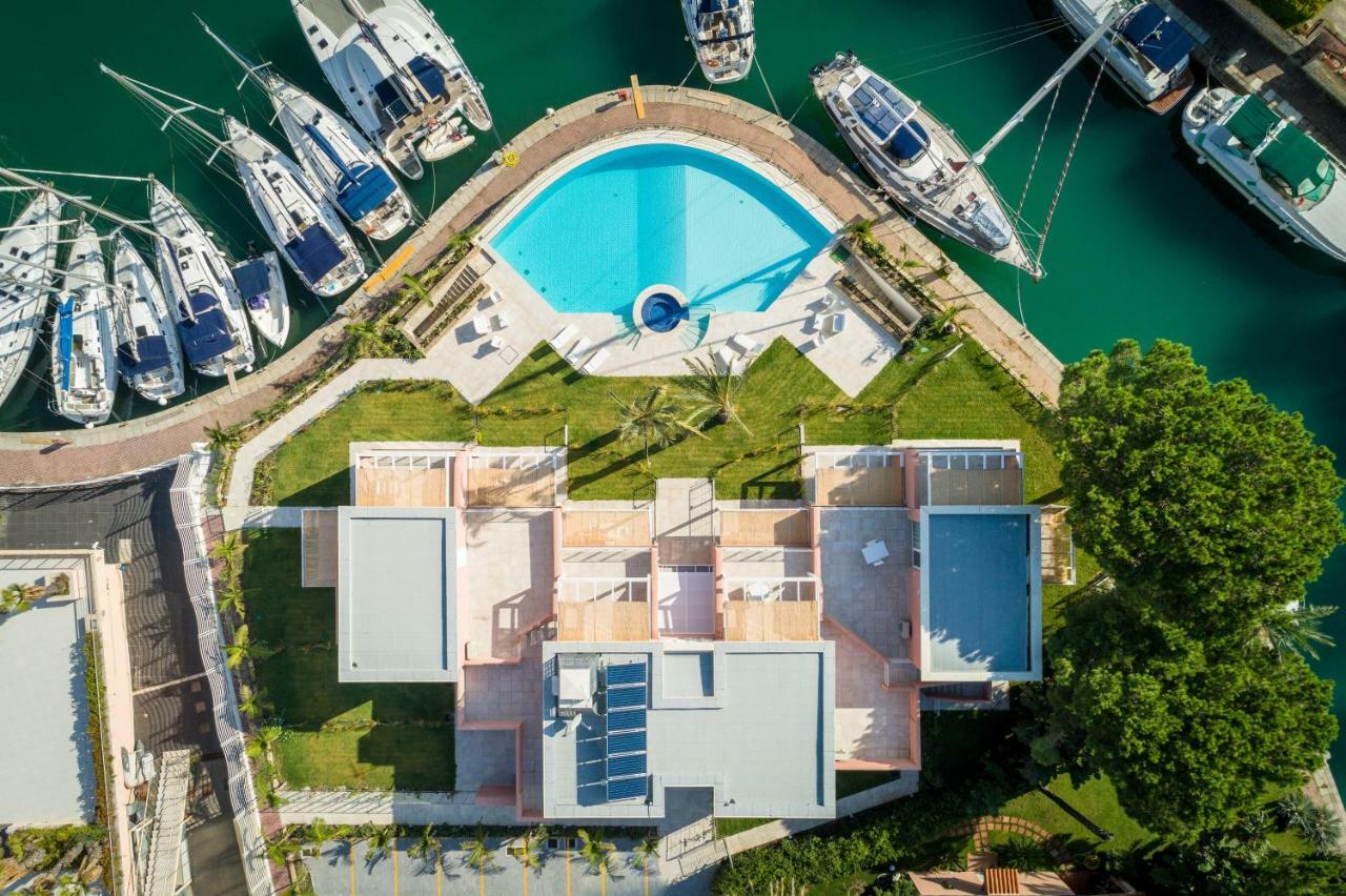Residence Delfino, Portorosa Фурнари Екстериор снимка