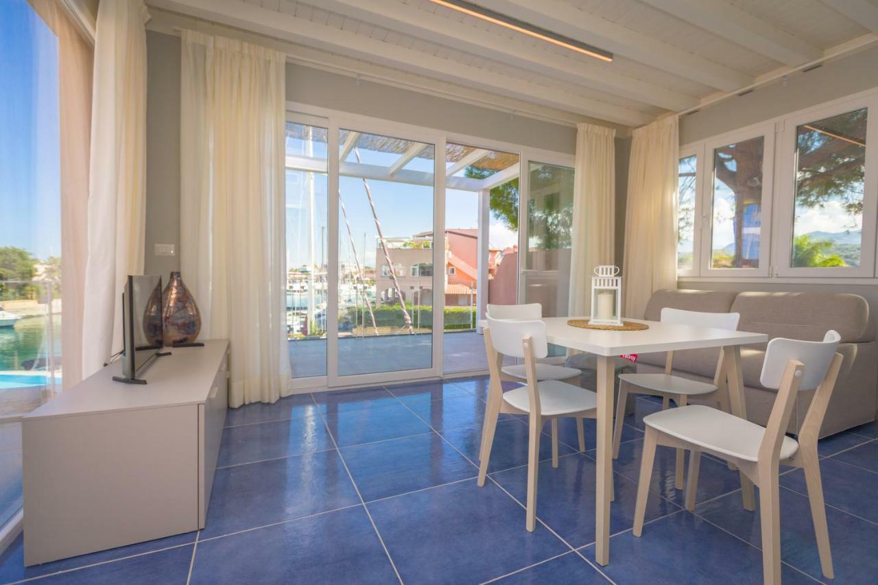 Residence Delfino, Portorosa Фурнари Екстериор снимка