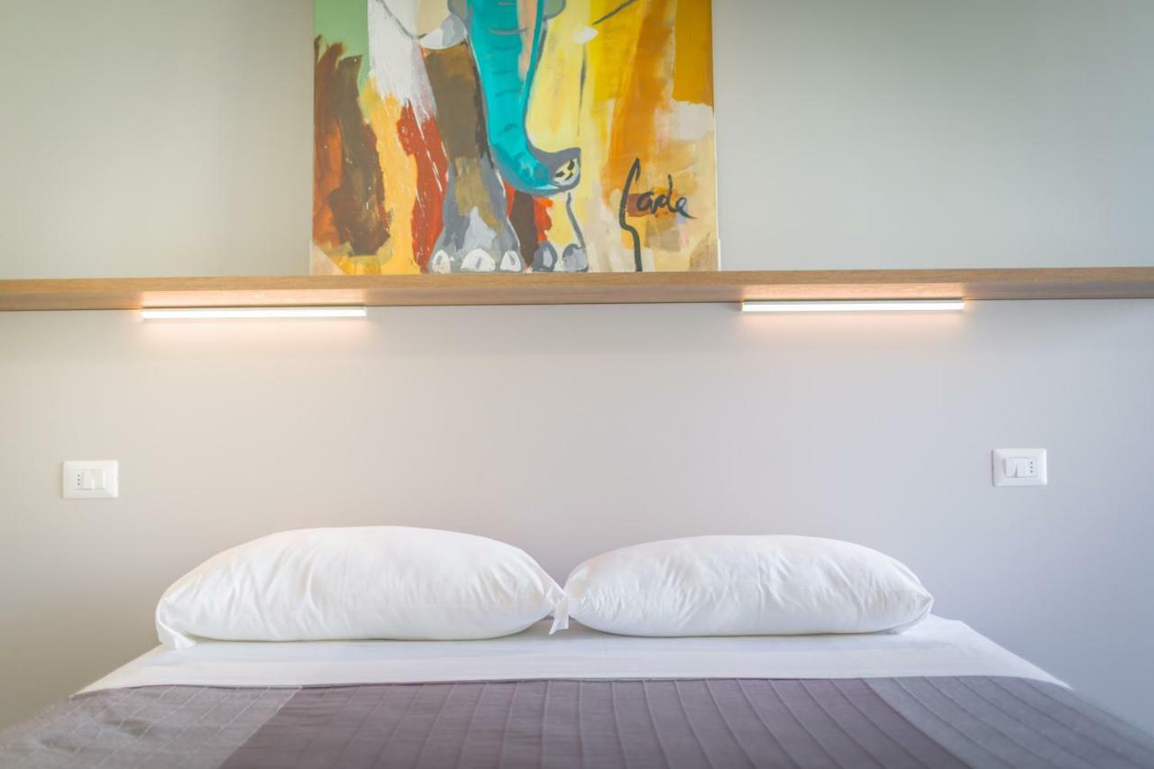 Residence Delfino, Portorosa Фурнари Екстериор снимка