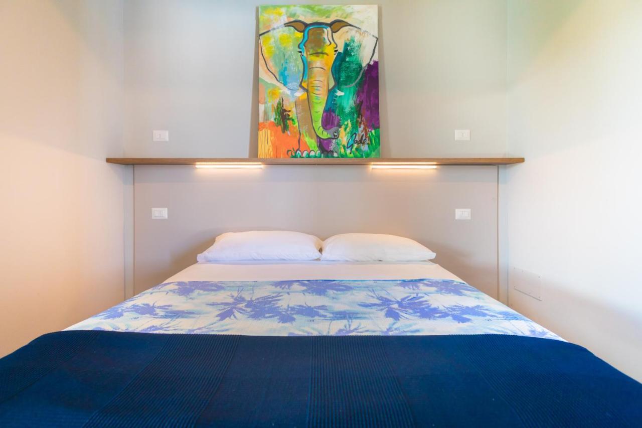Residence Delfino, Portorosa Фурнари Екстериор снимка